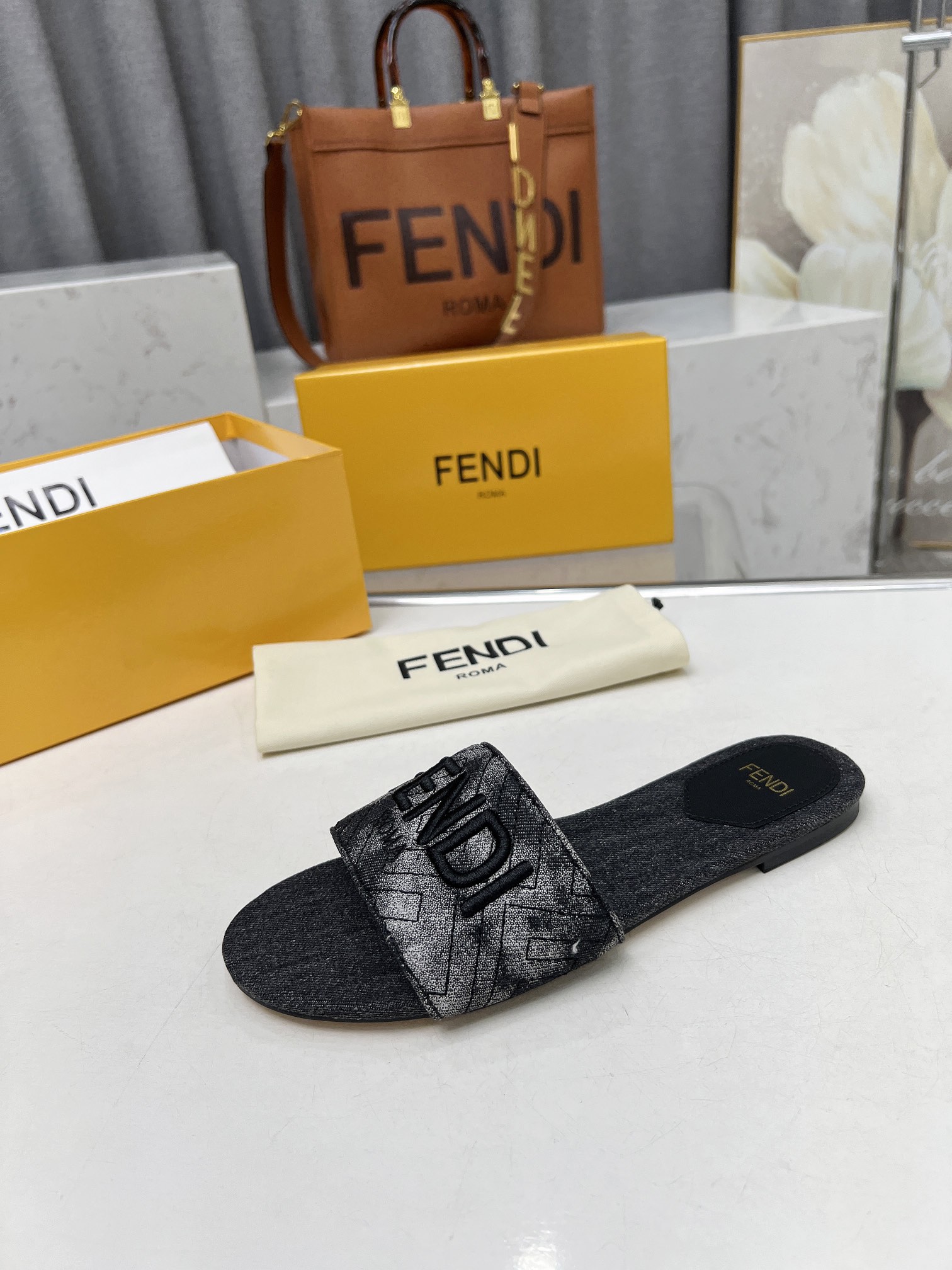 Fendi sz35-44 07